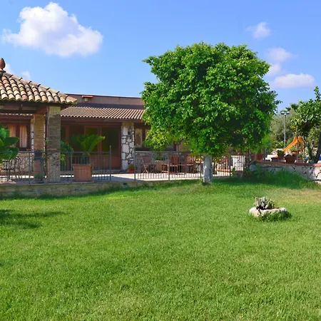 Villa Eureka By Interhome Solarino